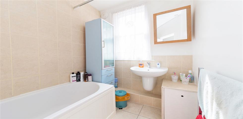 			NEW INSTRUCTION, 2 Bedroom, 1 bath, 1 reception Flat			 Harlesden Road, WILLESDEN GREEN